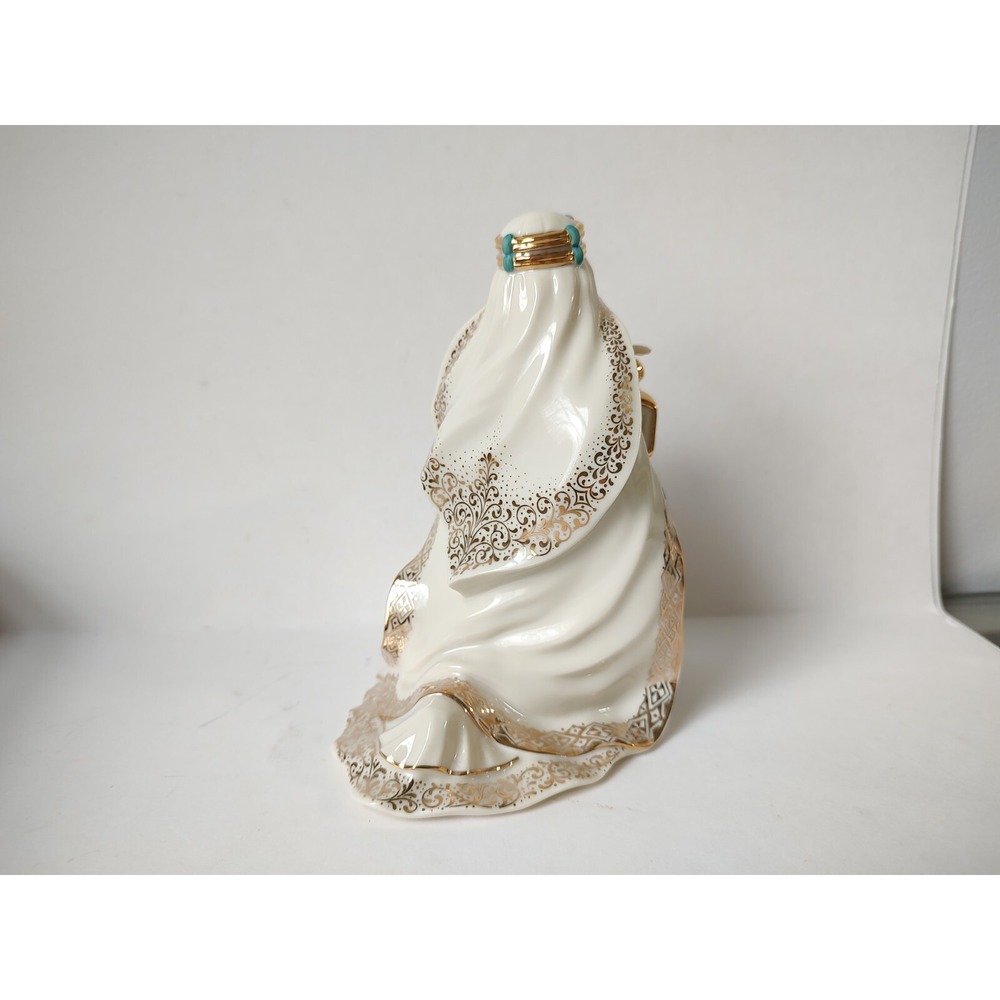 Lenox First Blessings‎ Nativity figurine Melchoir - Picture 2 of 3